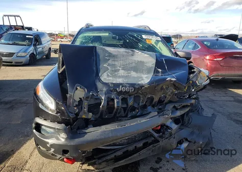 2014 Jeep Cherokee Trailhawk z USA, uszkodzony, nr VIN 1C4PJMBB8EW156793